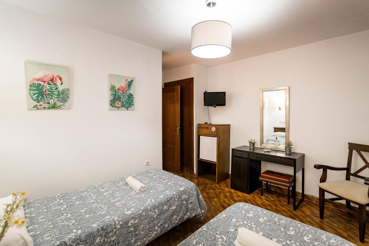 Pension Frasquita Hotel Matalascanas Bagian luar foto